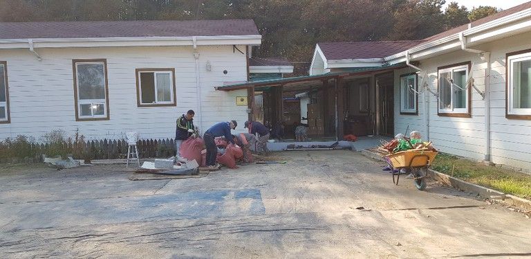 사) 이레복지선교회가 양평군 개군면에 출소자 자활쉼터를 준비하고 있습니다.