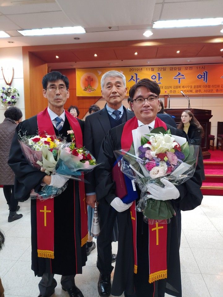 김용복, 배성대 목사 안수식이 있었습니다.